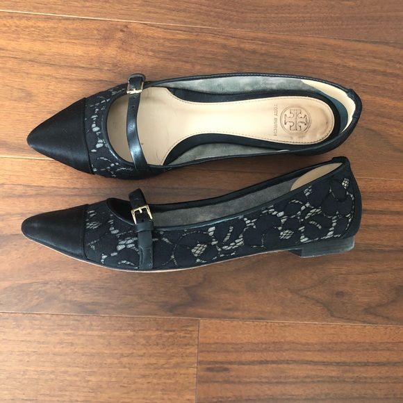 Tory Buch Black Sutton Pointed Toe Flats - Picture 2 of 5
